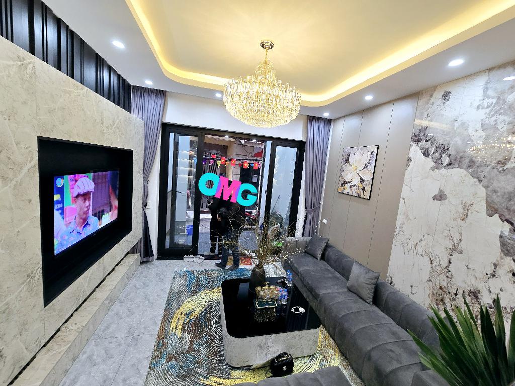 NHÀ ĐẸP FULL NỘI THẤT HIỆN ĐẠI-THANH  XUÂN. 50 M RA MẶT PHỐ.KHƯƠNG ĐÌNH.